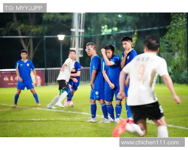 足球生照片背后的故事与梦想展现青春的拼搏与坚持